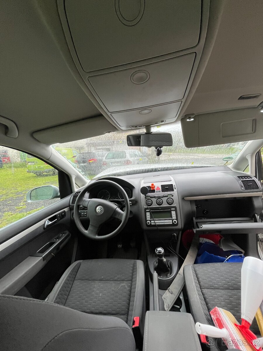 Volkswagen Touran 1.9 TDI - Na náhradní díly