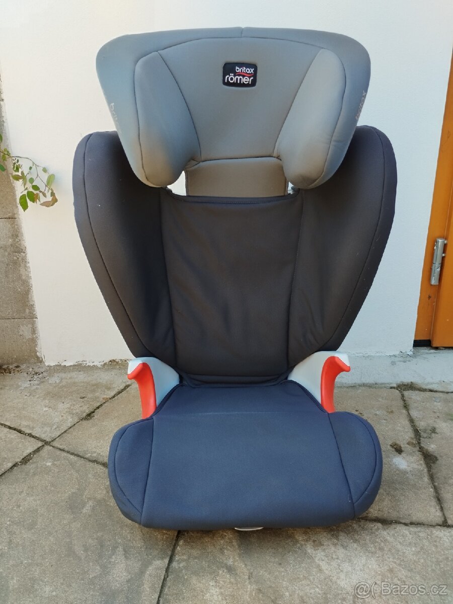 Prodám dětskou autosedačku Britax Römer Kid II (15–36 kg)