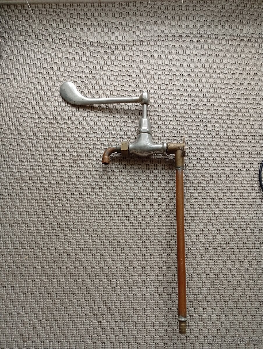 Mosazný pákový vodovodní kohout