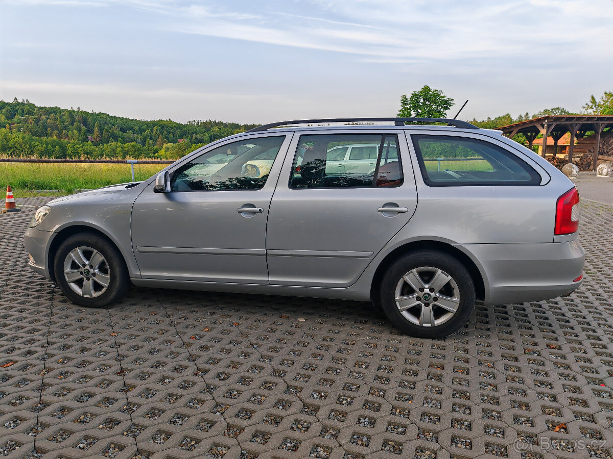 Škoda Octavia combi II TDI 77kW Elegance Facelift, CZ