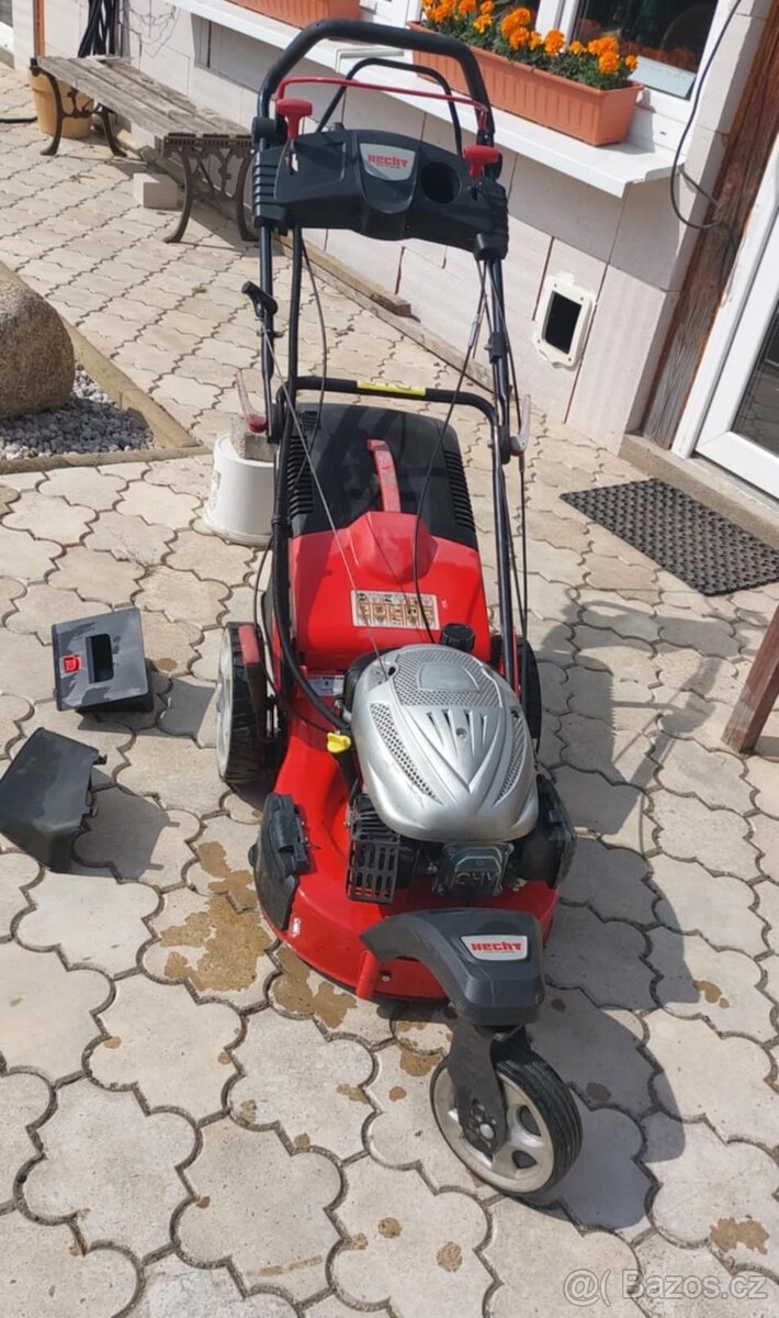 Sekačka HECHT 5483 SWE s Elektrický startérem a pojezdem,nov