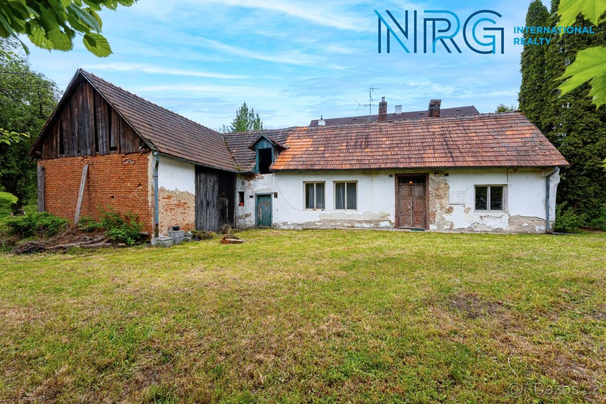 Prodej rodinného domu se stodolou, zahrada 768 m2, Domašín