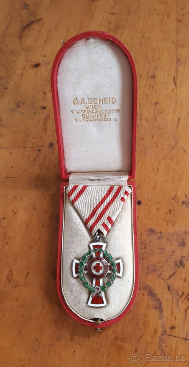 RU Ag Červený kříž FJI, za zásluhy o Červený kříž