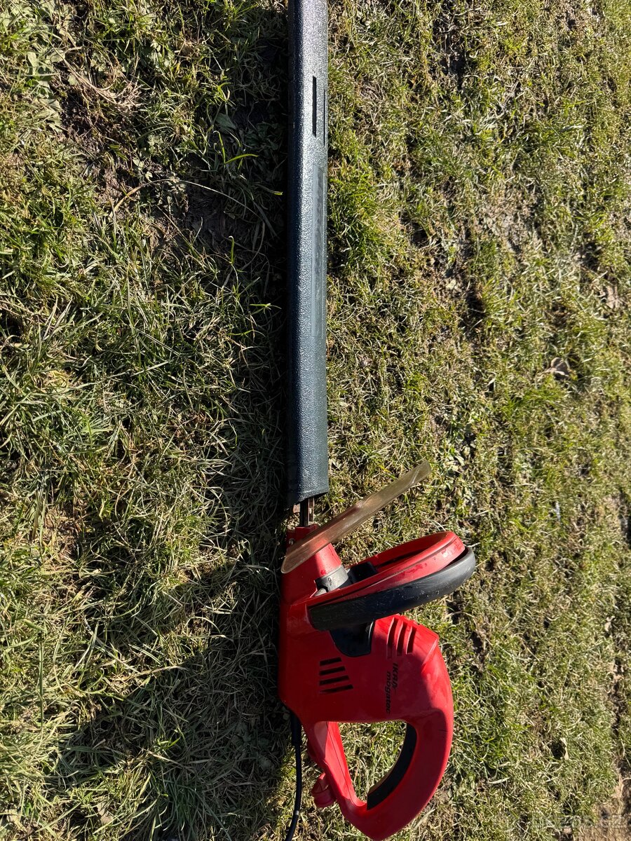 Elektrické nůžky na živý plot