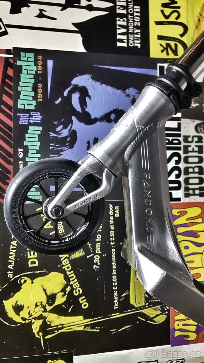 Freestyle koloběžka Ethic Custom