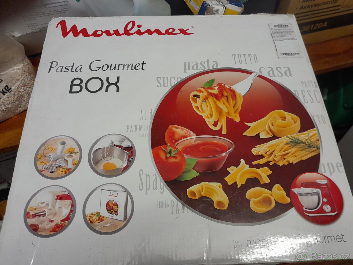 Prodám strojek na výrobu těstovin.