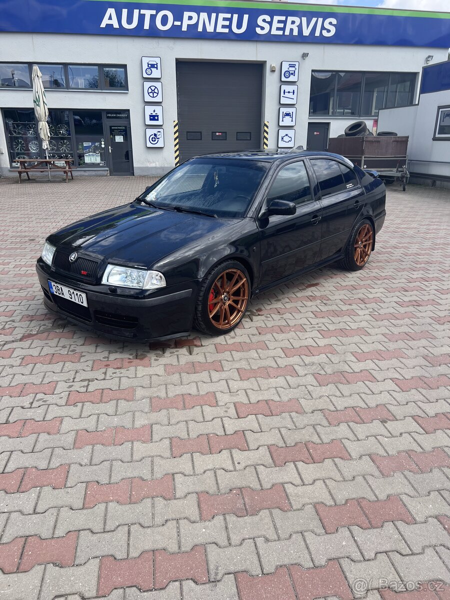 Škoda Octavia 1.8T RS AUQ (2002)