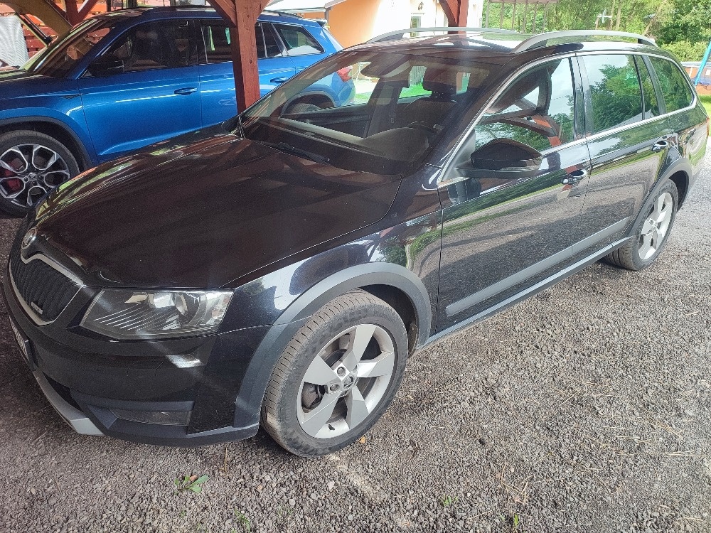 ŠKODA OCTAVIA COMBI SCOUT 2.0 TDI 135 KW DSG