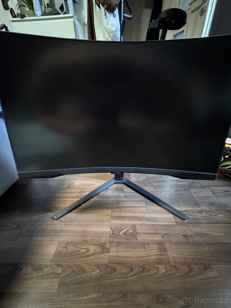 Samsung G7 Odyssey 2K 240HZ