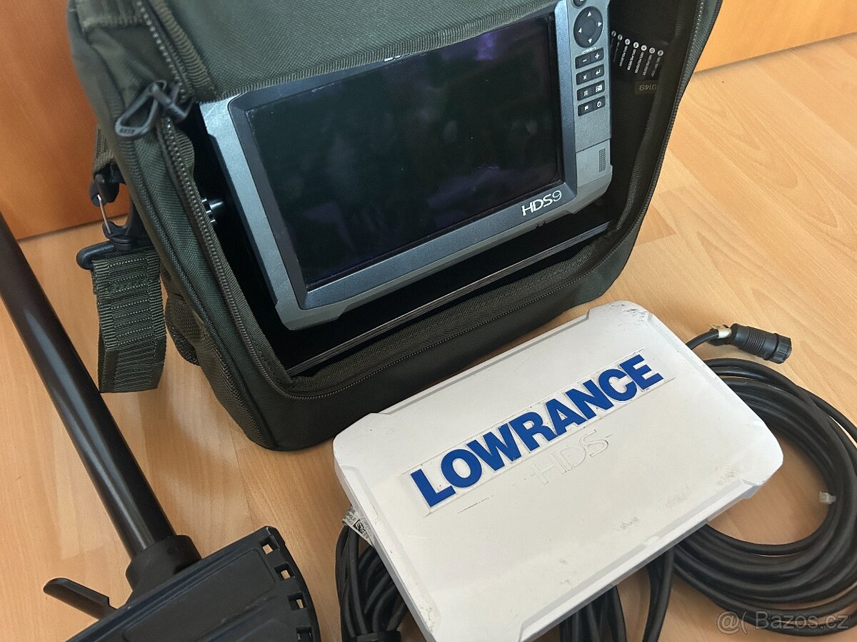 Sonar Lowrance HDS 9 (Active Imaging 3v1 + klasická 83/200 k