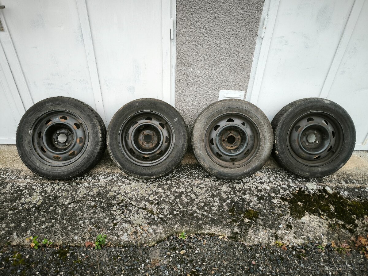SADA PLECHOVÝCH DISKŮ 4X108 R15 VČETNĚ PNEUMATIK
