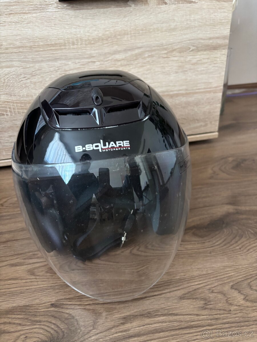 Motocyklová helma B-Square (černá, s plexi)
