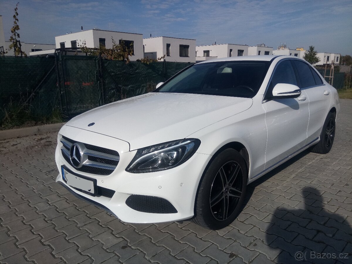 C 220d 4Matic Avantgarde, koupeno v CZ,serviska