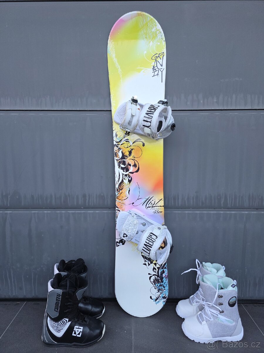 Snowboard GRAVITY, 148 cm + boty