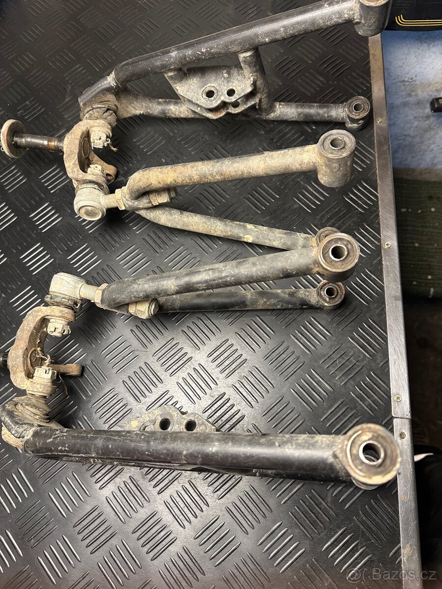 Ramena a čepy a bubny čtyřkolka