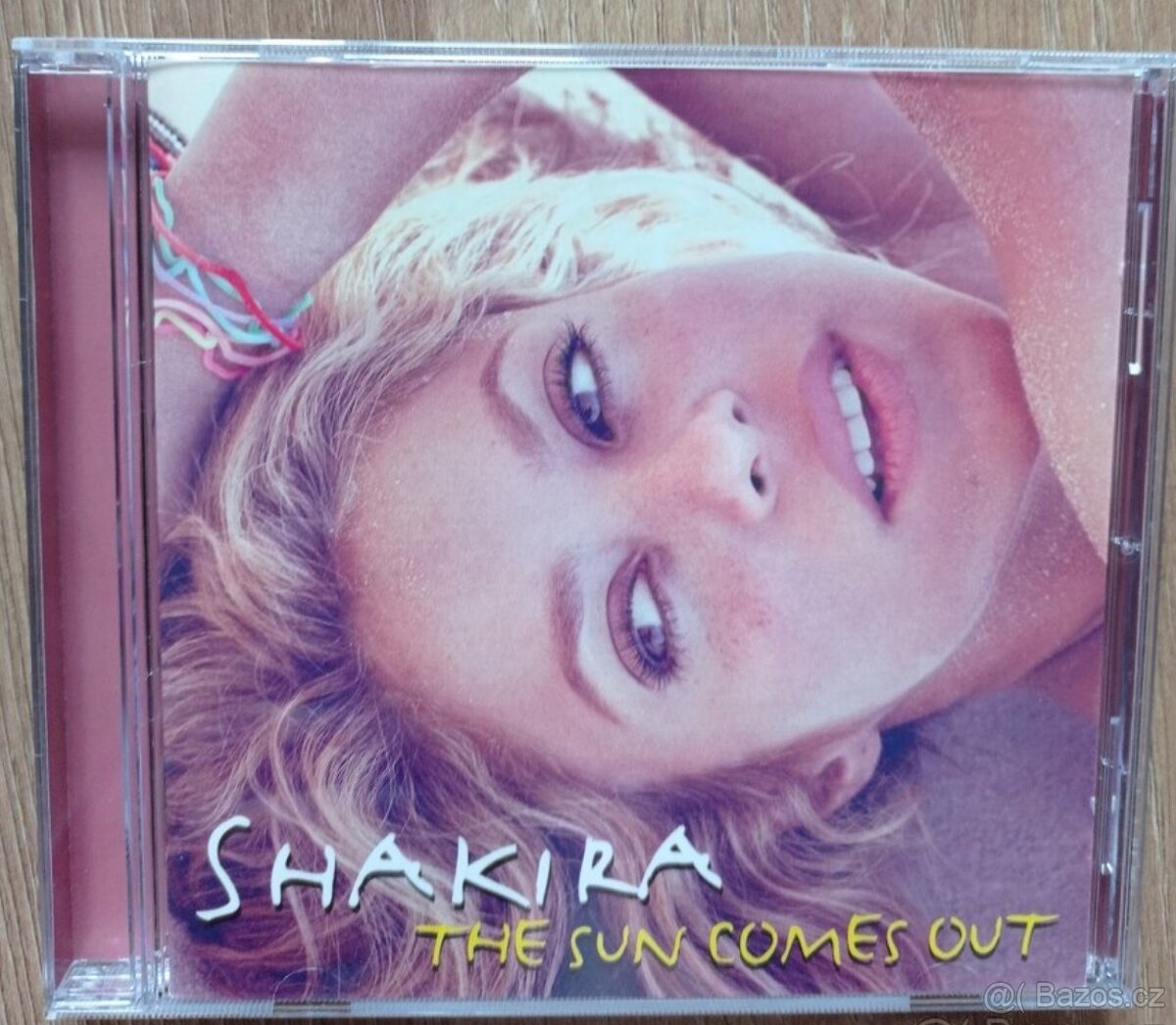 SHAKIRA - THE SUN COMES OUT