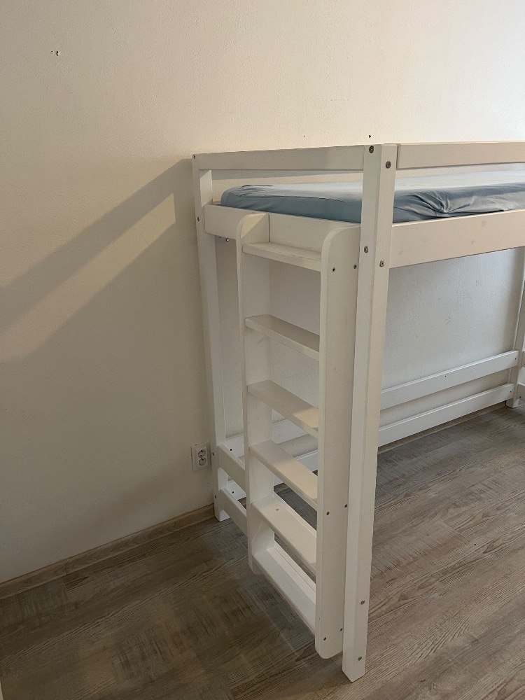 Vyvýšená dětská postel Vali