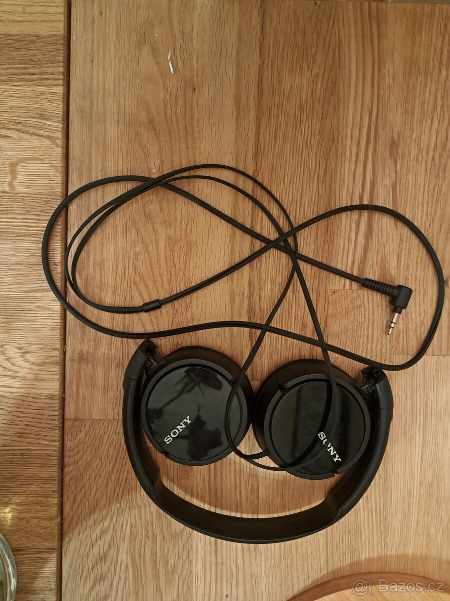 Sony sluchátka kabelové