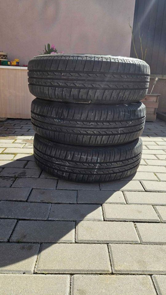 3 ks mírně jetých pneu Bridgestone Ecopia ep25 185/65/R15 8