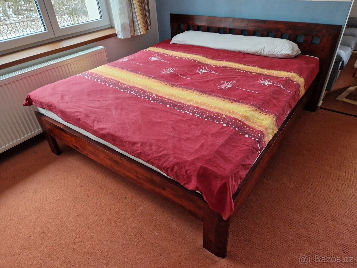 Manželská postel 180 x 200 masivní dřevo