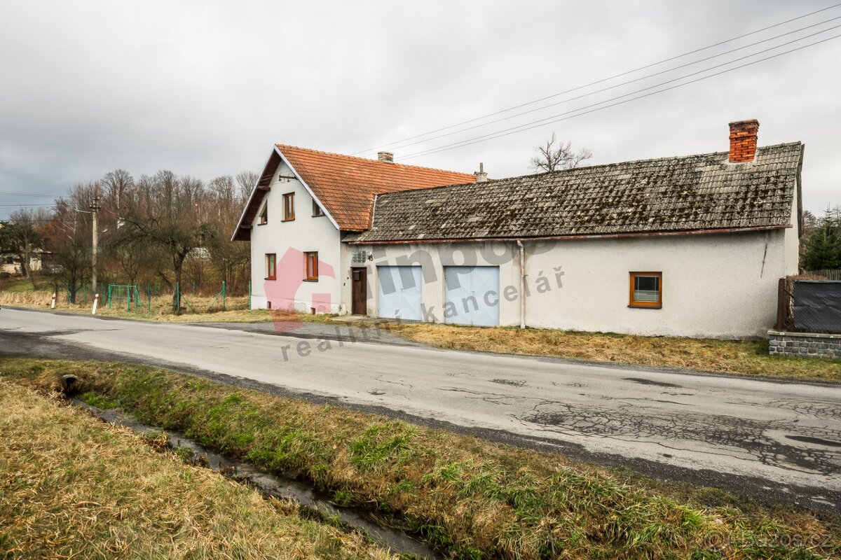 Prodej rodinného domu v Lipné u Potštátu, 400m2, pozemek 4.9
