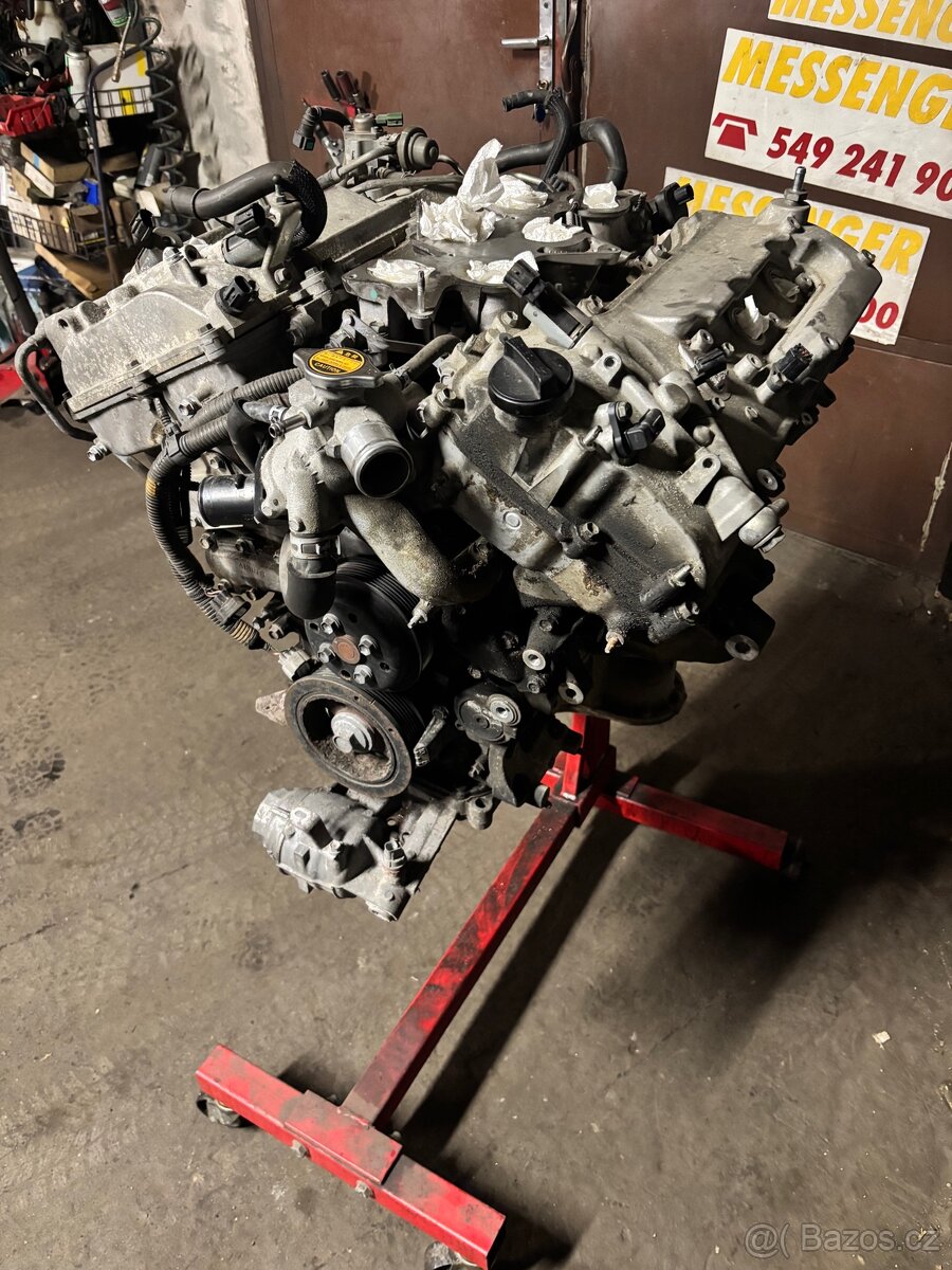 Motory