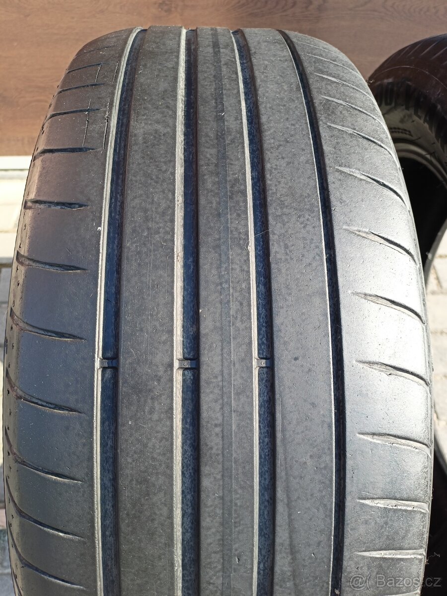 Prodám pneumatiky Goodyear 235/55/R18