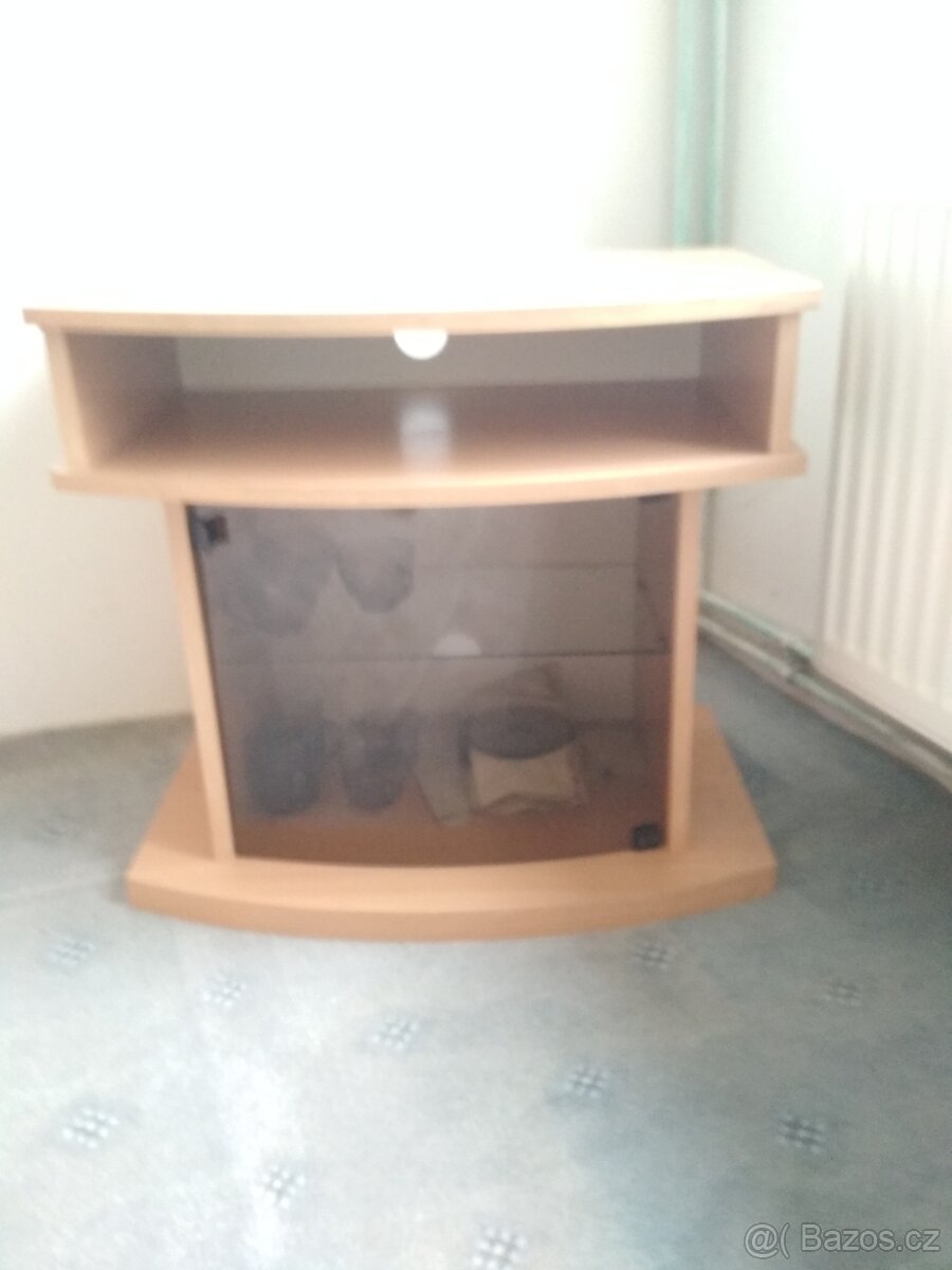 Skříňka