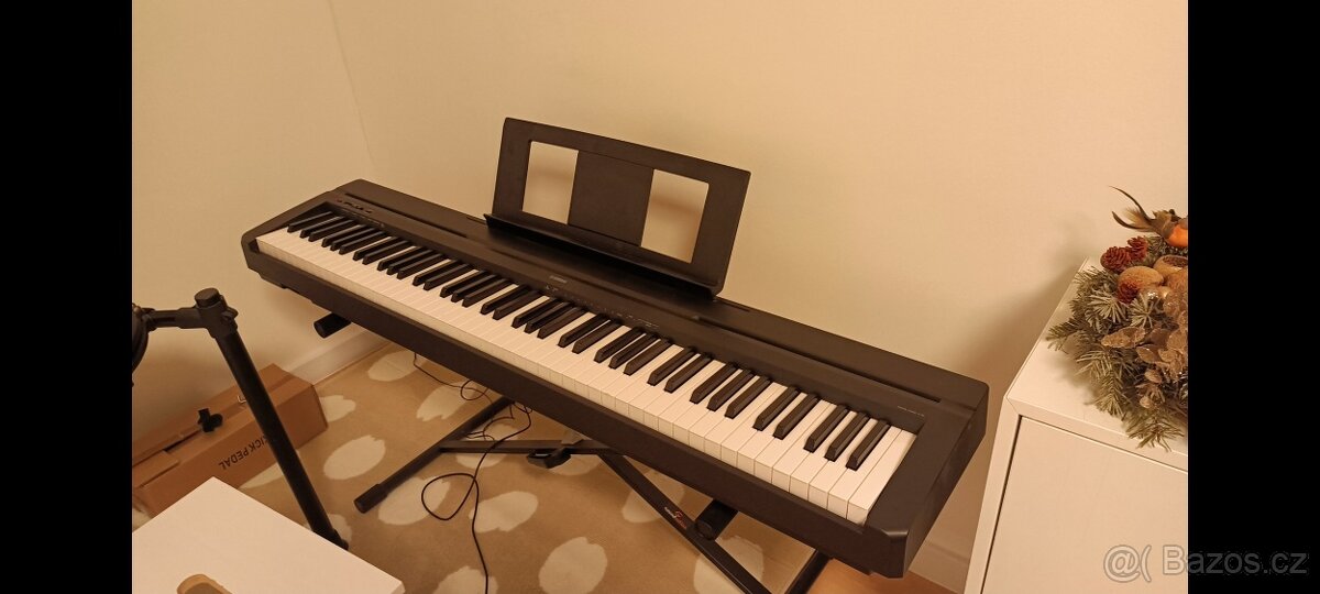 Stage piano Yamaha P-45