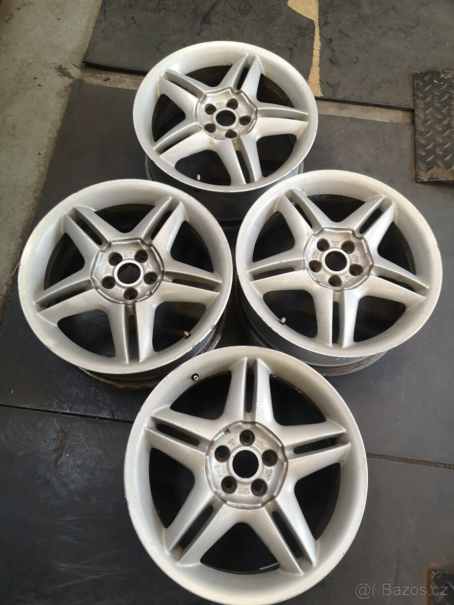 Alu kola 5x100 r17 Seat