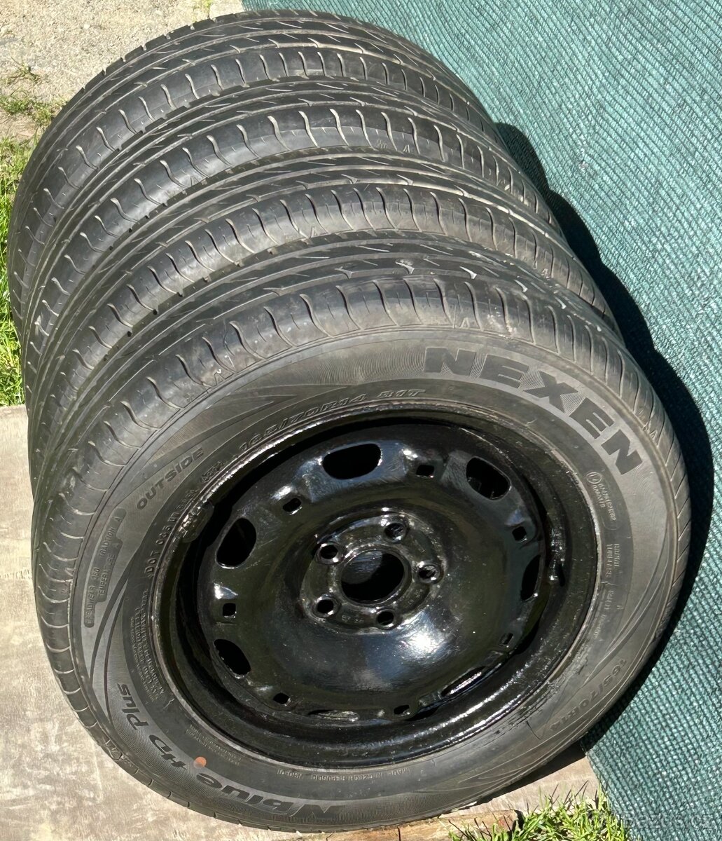 4x Letní pneu s disky 165 70R 14 na Š Fabia, VW, SEAT