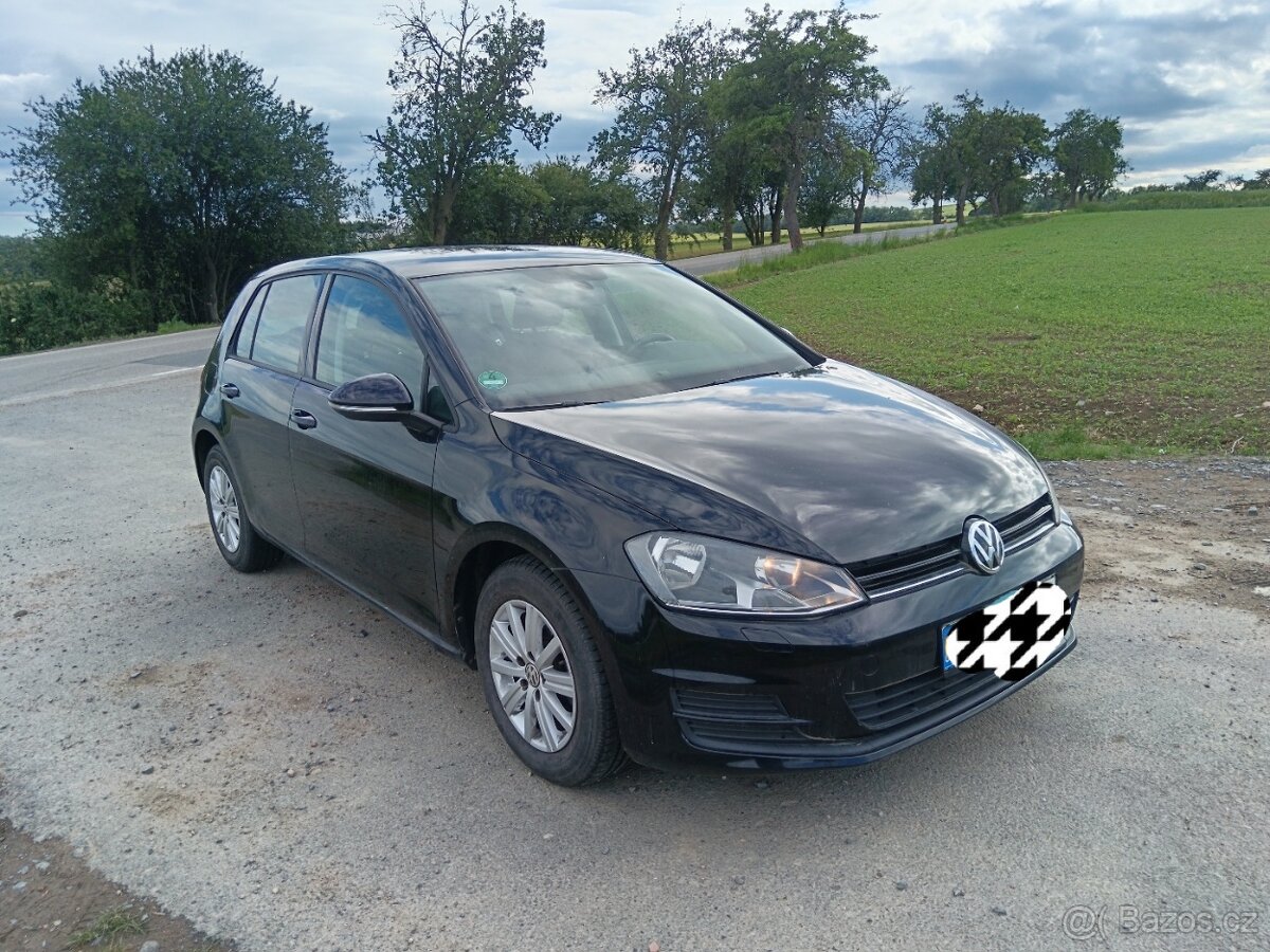 Golf VII 1.2 TSI 77kw ALU výhřev pekny