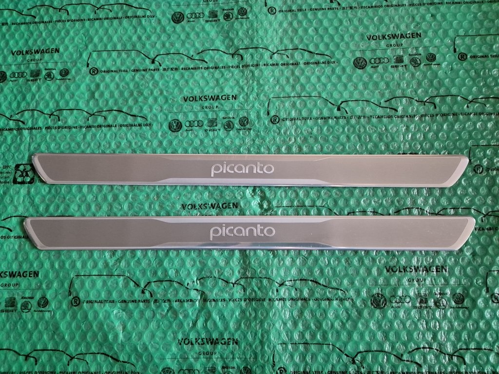 dekorativní ozdobné a ochranné lišty prahu Kia Picanto (JA)