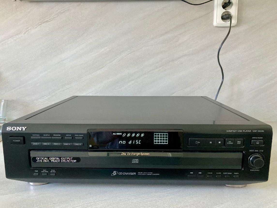 Sony CD - 5 changer