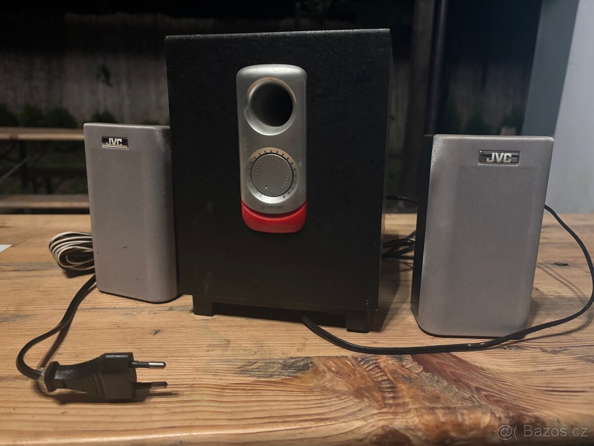Subwoofer + reproduktory