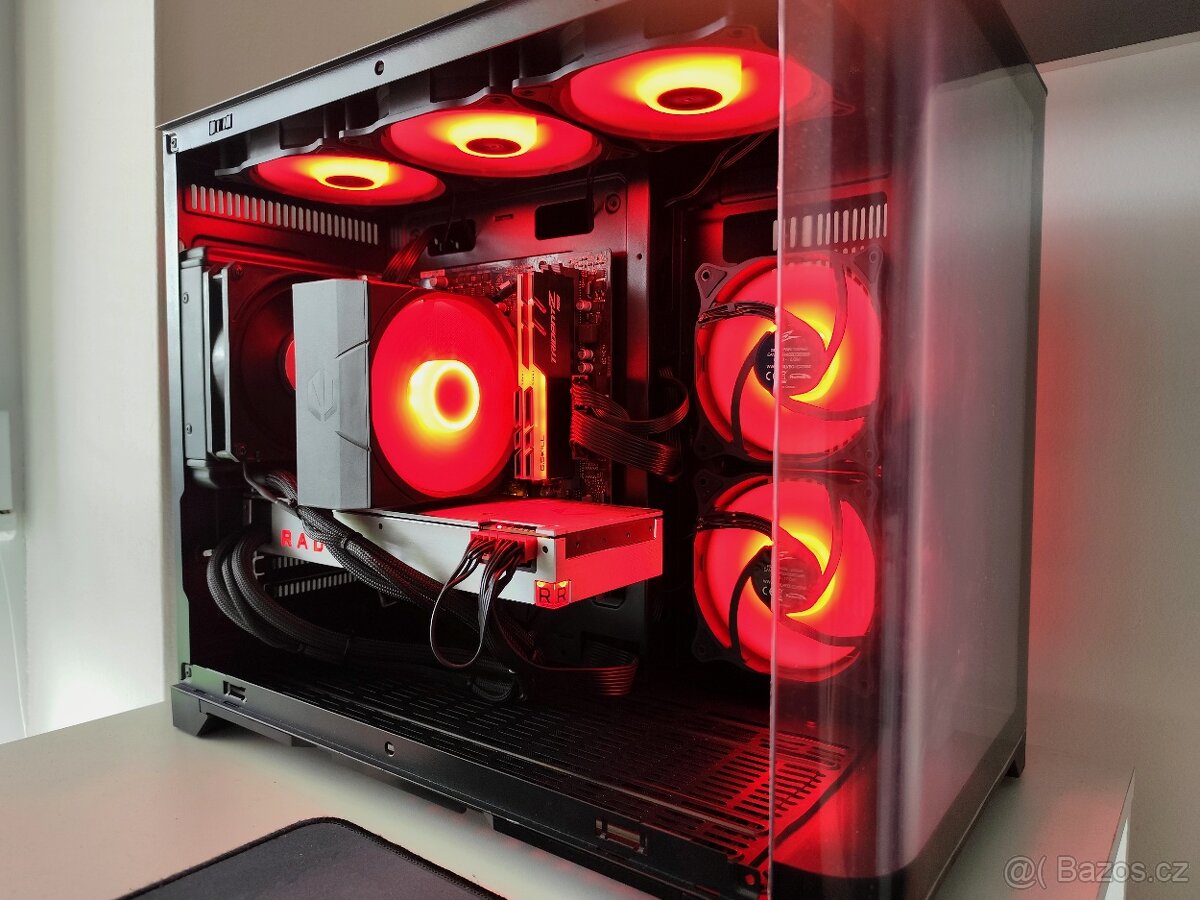 Designový herní počítač