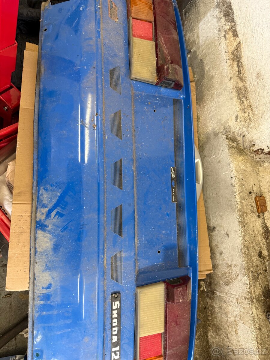 Prodam komplet zadni celo skoda 120l