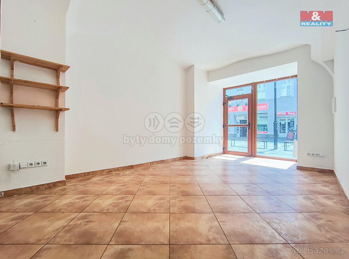 Pronájem obchod a služby, 23 m², Slaný, ul. Husova