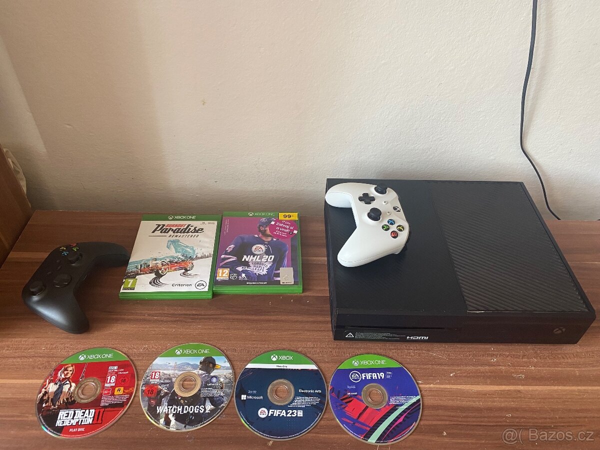 Xbox ONE 1TB + Dva Ovladače a 6 Her