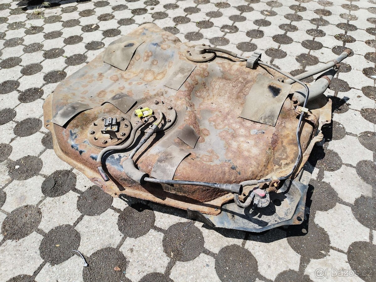 PALIVOVÁ NÁDRŽ HONDA CIVIC 6G EJ9