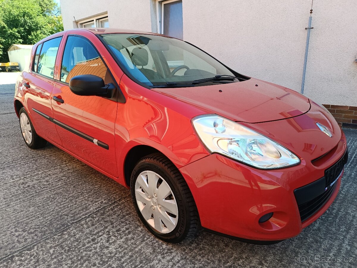Renault Clio 1.2i 48 Kw 4 Valec 177 Tis Km Bez Koroze