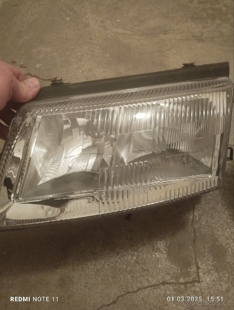 Novi predni svetla Passat B5