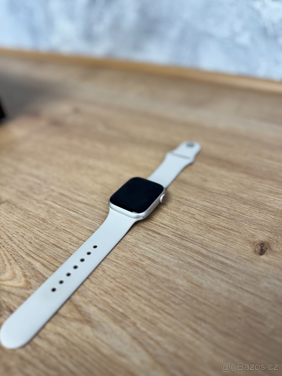 Apple Watch Series 7 45mm LTE – Jako nové, kompletní balení