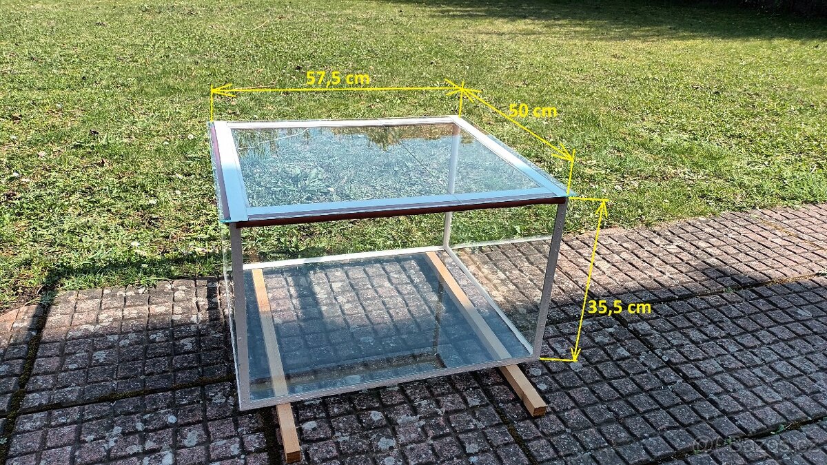 Akvárium 102 litrů s krycími skly / 8 ks