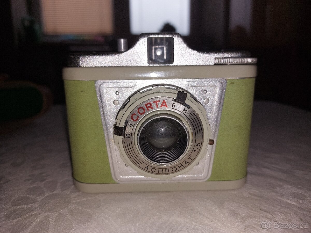 Fotoaparát CORTA rok 1950 - funkční