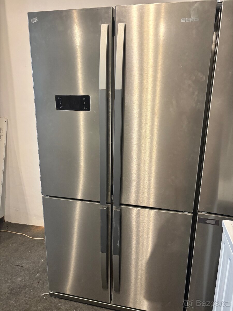 Americká lednice BEKO
