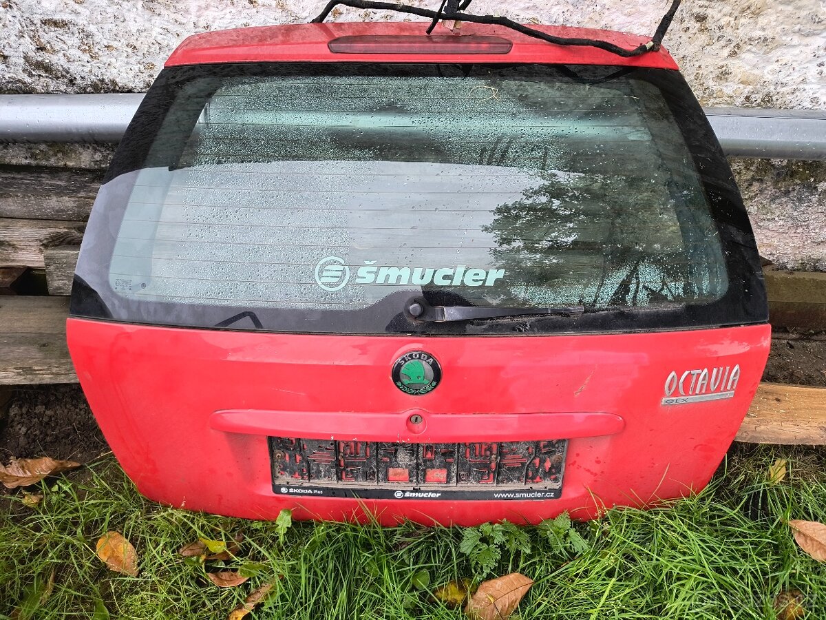 Páté dveře Škoda Octavia 1 combi