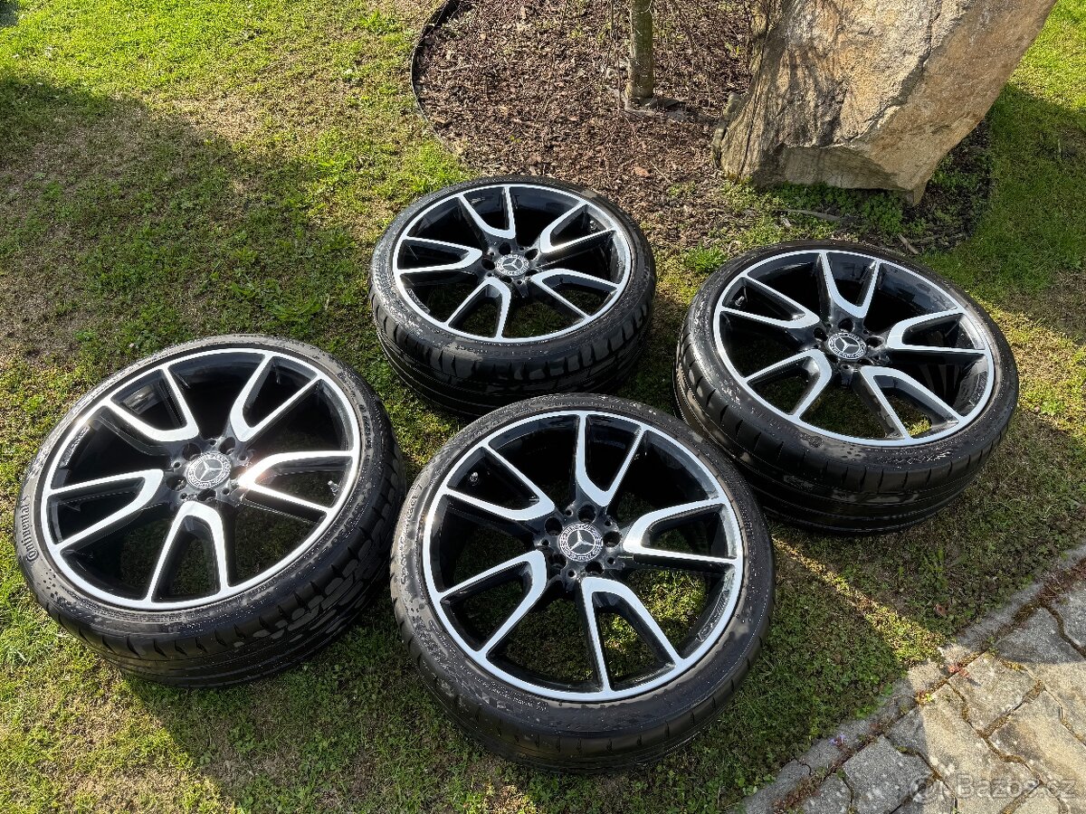 Mercedes originál AMG sada kol r20