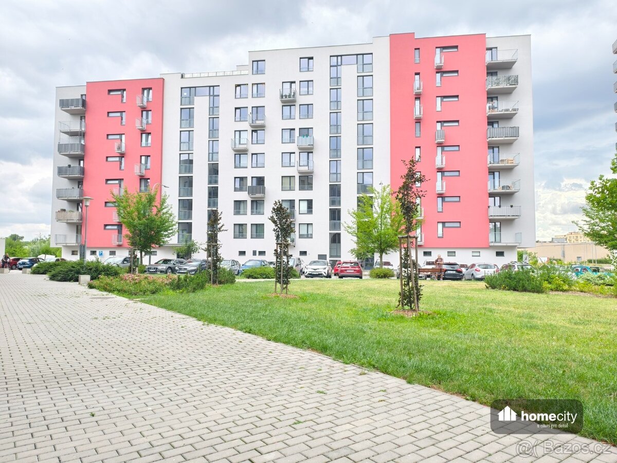 Pronájem garážového stání 12 m², Pardubice - Zelené Předměst