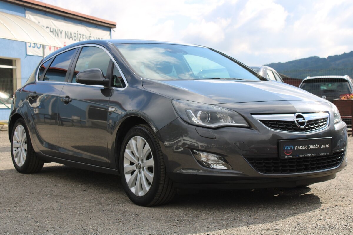 Opel Astra 1,4 T NOVÉ V ČR,1.MAJITEL,2010